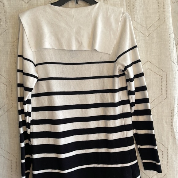 Cardigan - Picture 2 of 2